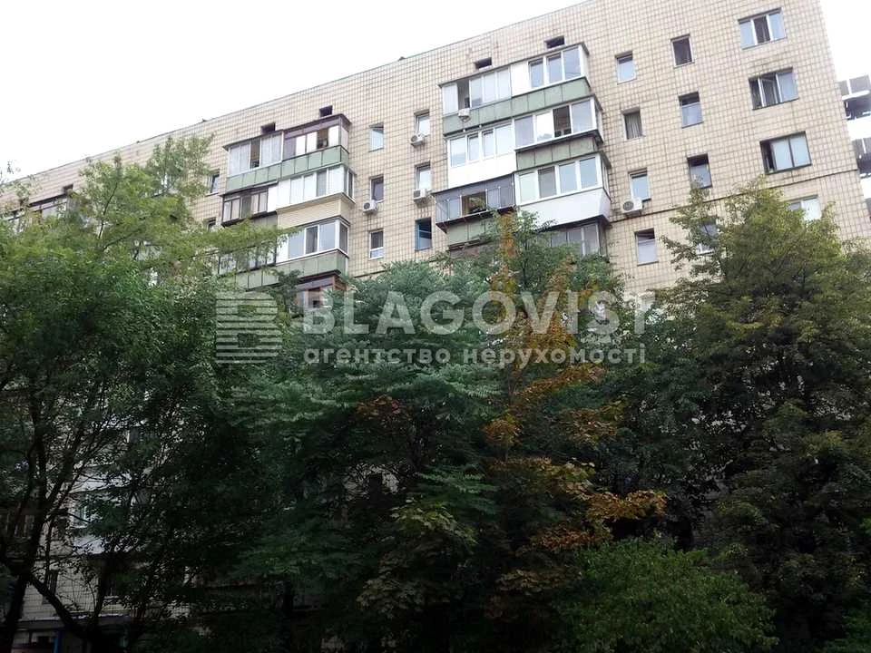 Квартира. Київ, Предславинська вул.