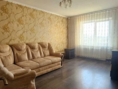 Квартира. Київ, Ялтинська вул.