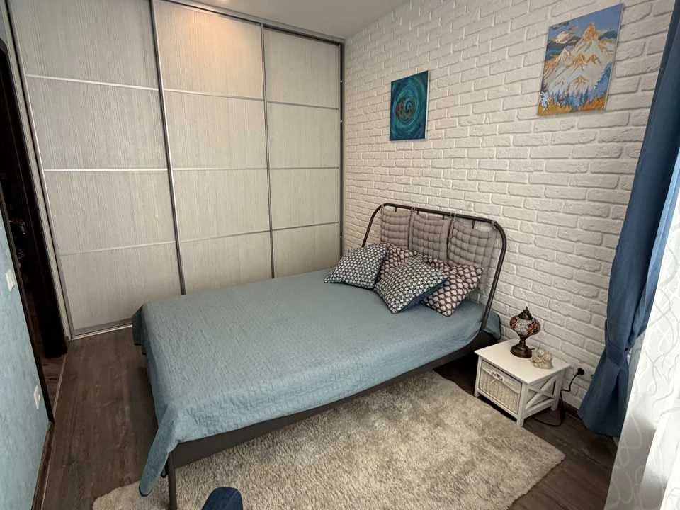 Apartment. Kyiv, Mykoly Bazhana Prospect