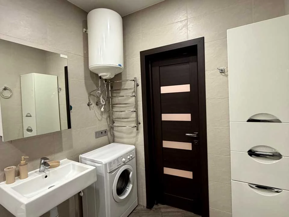 Apartment. Kyiv, Mykoly Bazhana Prospect