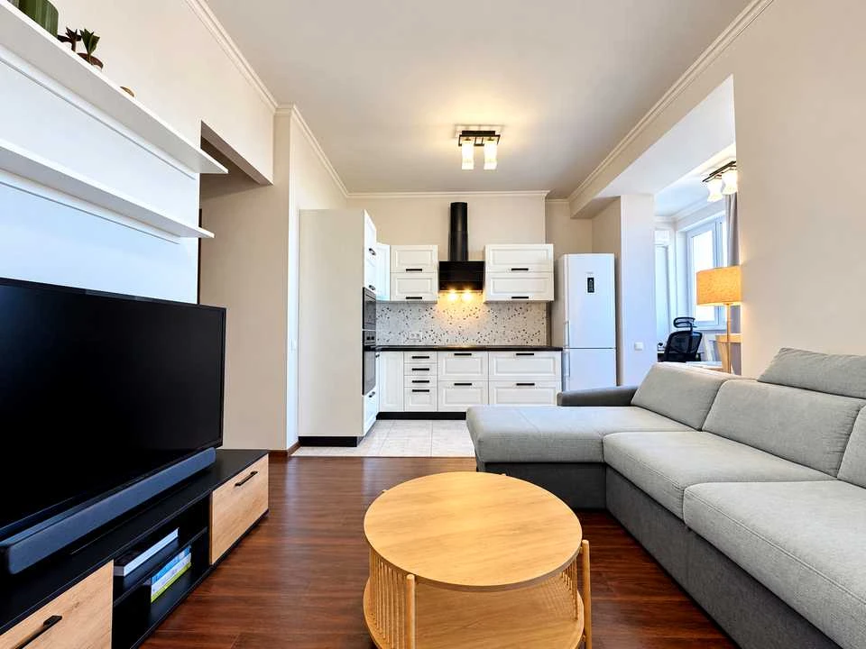 Apartment. Kyiv, Mykhola Mykhnovs'kyi boulevard.