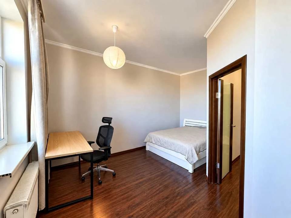 Apartment. Kyiv, Mykhola Mykhnovs'kyi boulevard.