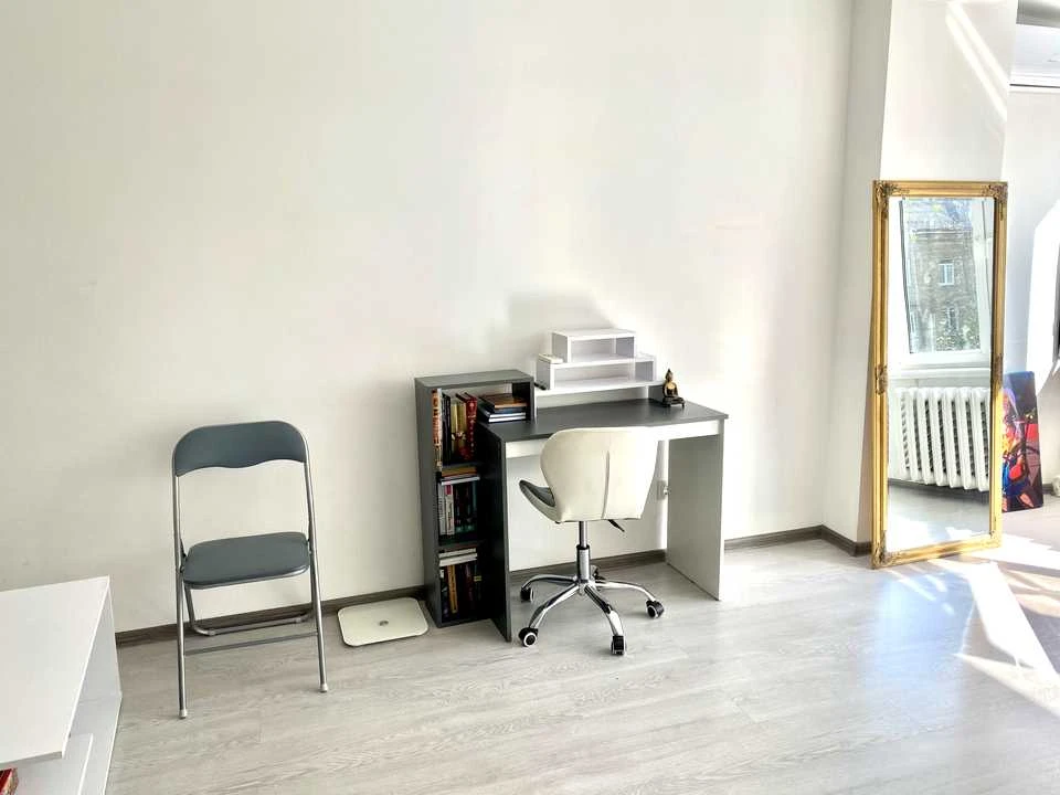 Apartment. Kyiv, Plato Nahumbroho St.