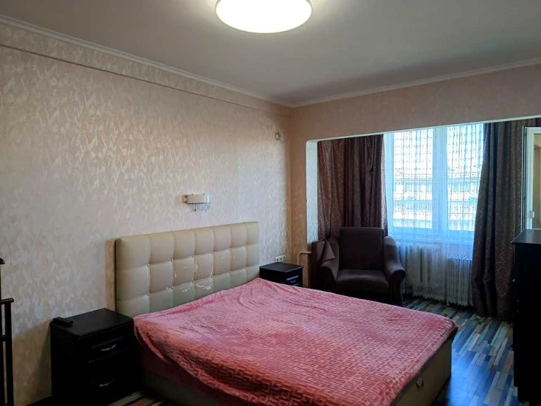 Квартира. Київ, Березняківська вул.