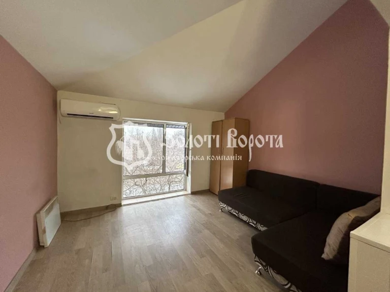 1-room apartment for sale 21.8 m², Zaliznychna St., 32