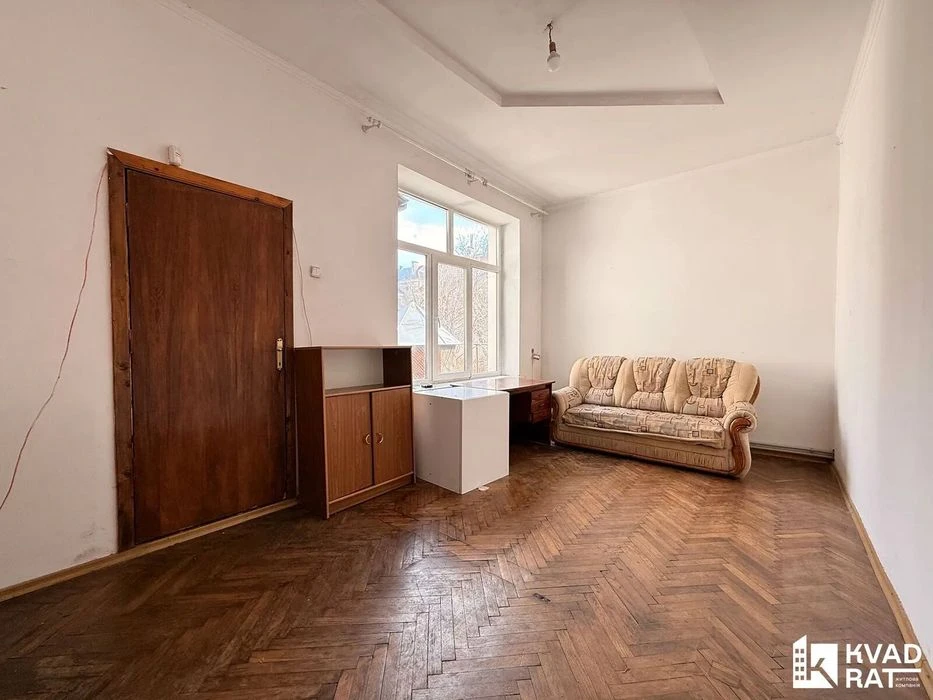 Продажа 4-ком в центре возле вокзала с гаражом и земельной