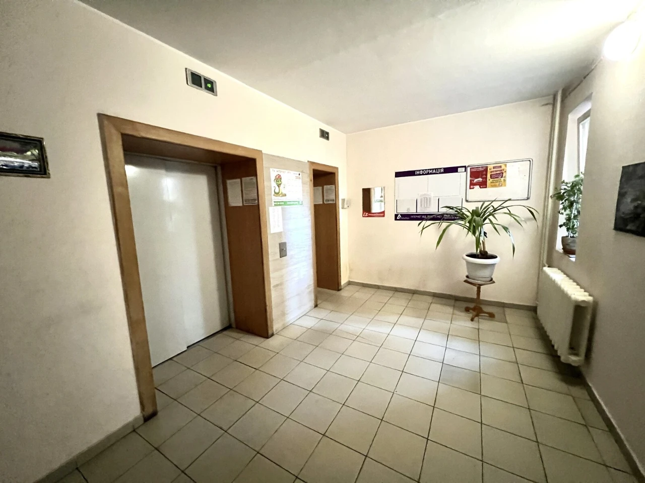 Long Term Rental Apartment, Poczynki