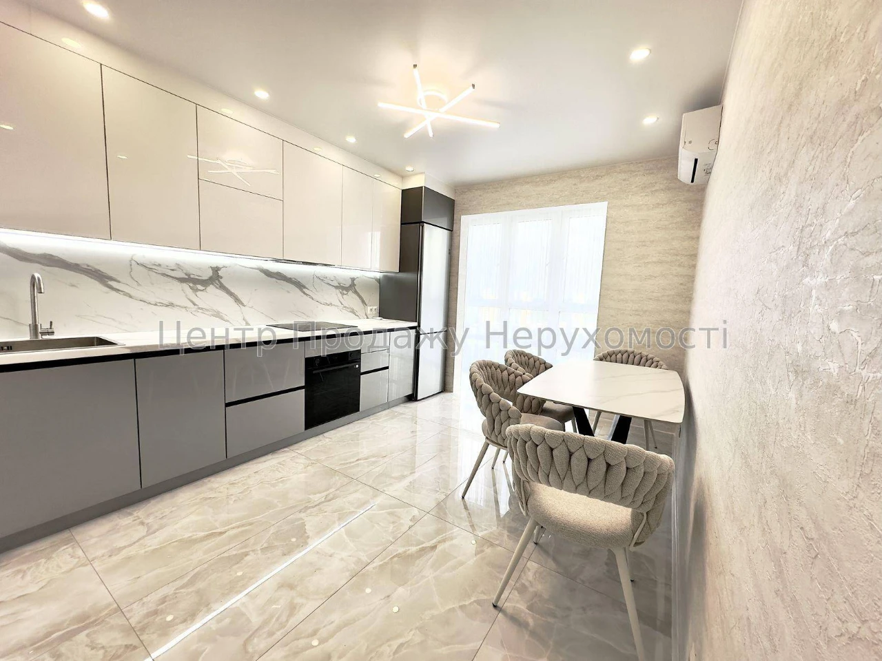 Продаж 2-кімнатній квартири 64 м², 25/25 поверхів, ЖК «Патріотика», Київ
