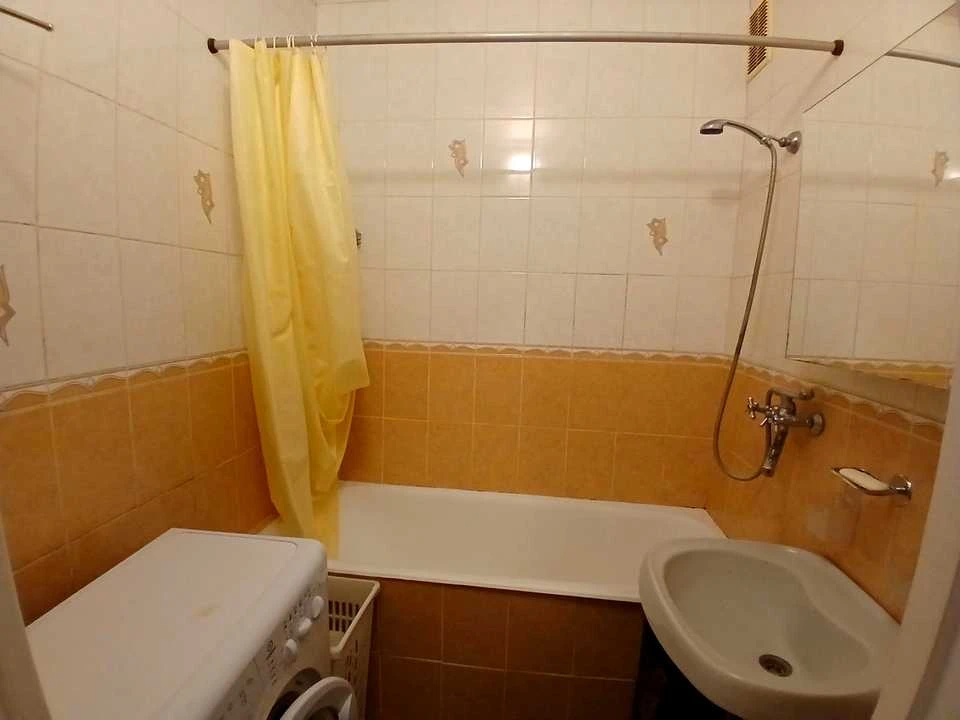 Квартира. Київ, Рахманінова вул.