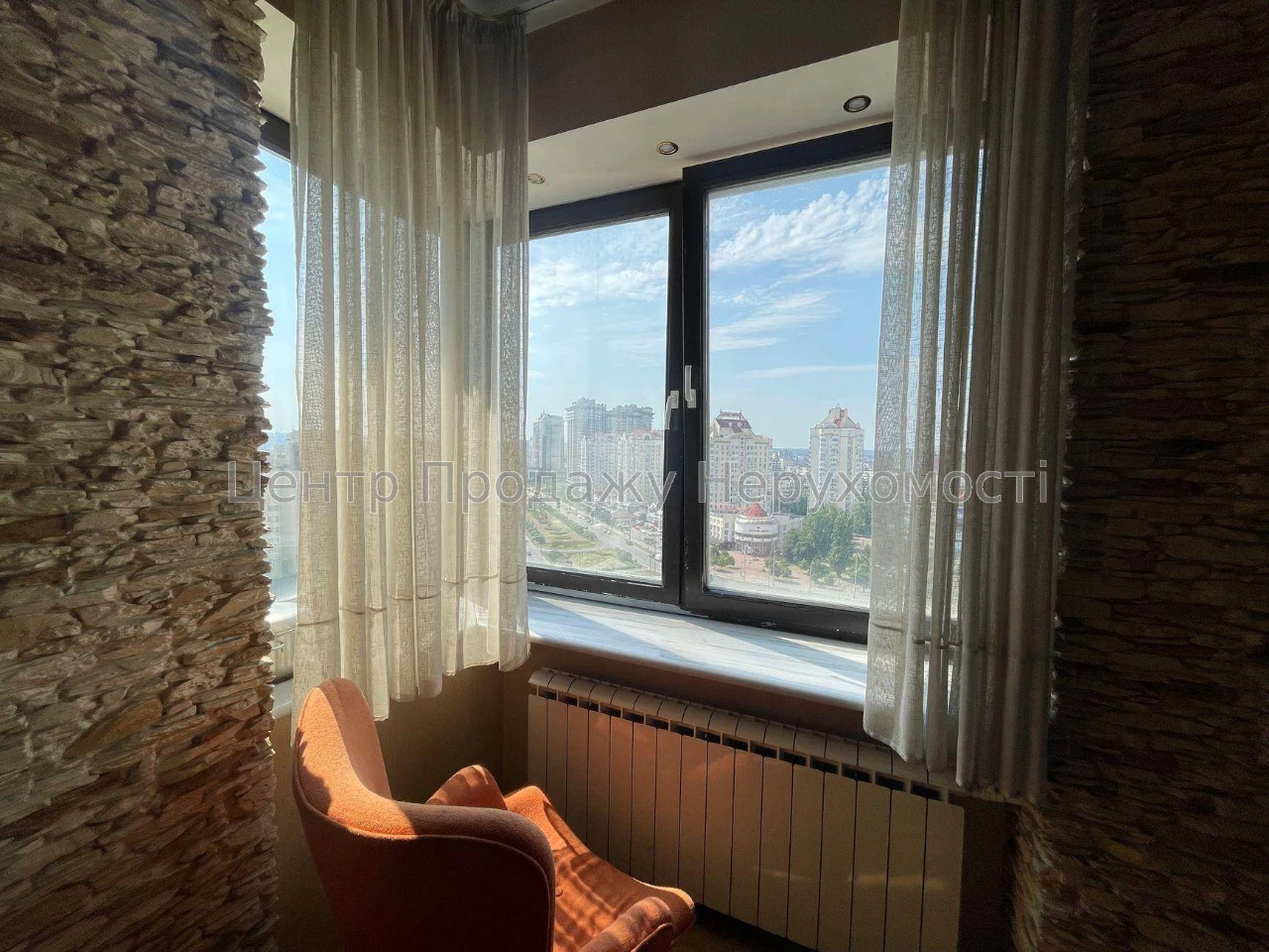 Продаж 3-кімн. квартири, 115 м², 15/19 поверх, Київ.