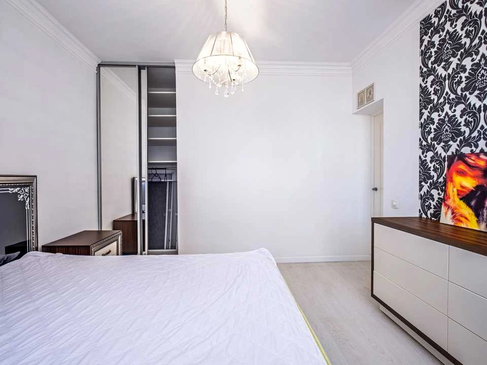 Apartment. Kyiv, Elizavety Chvadar St.