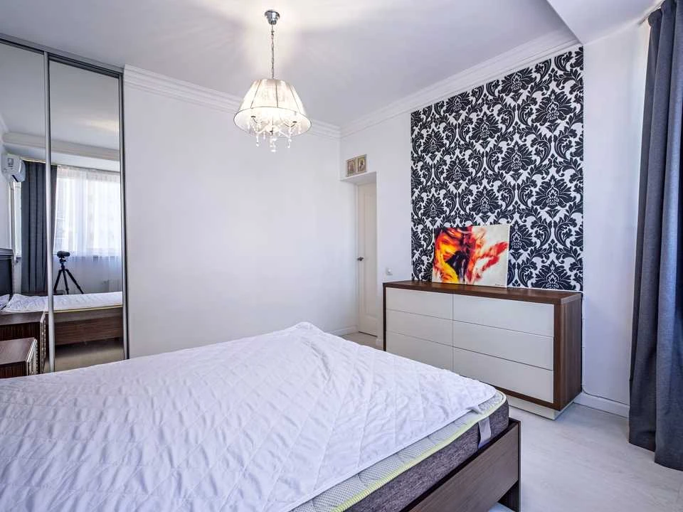 Apartment. Kyiv, Elizavety Chvadar St.