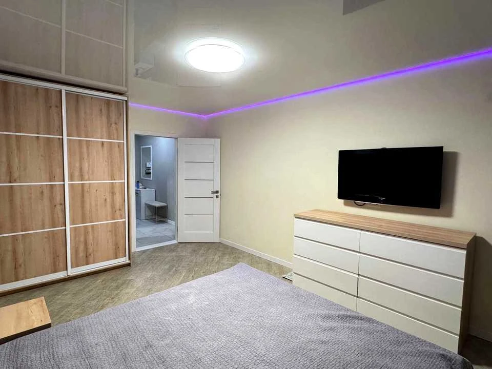 Apartment. Akademika Glushkova Prospect, Kyiv