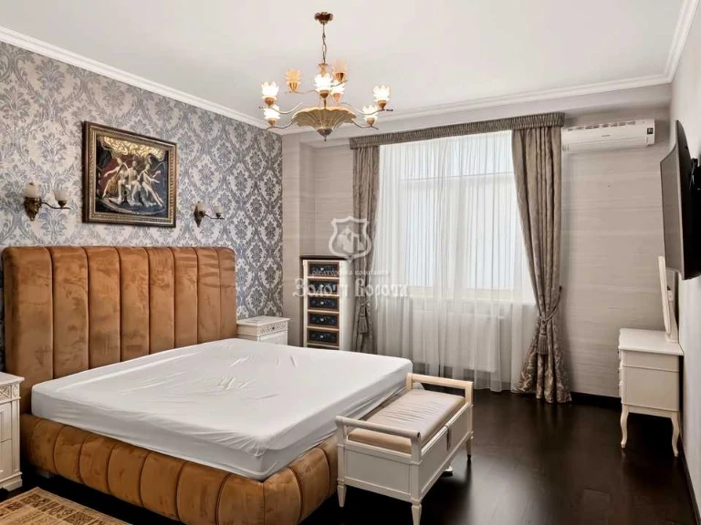 Квартира. Київ, Звіринецька вул.