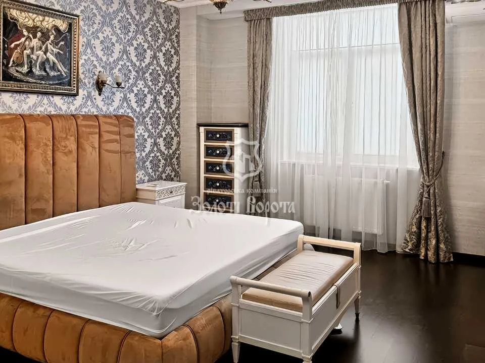 Квартира. Київ, Звіринецька вул.