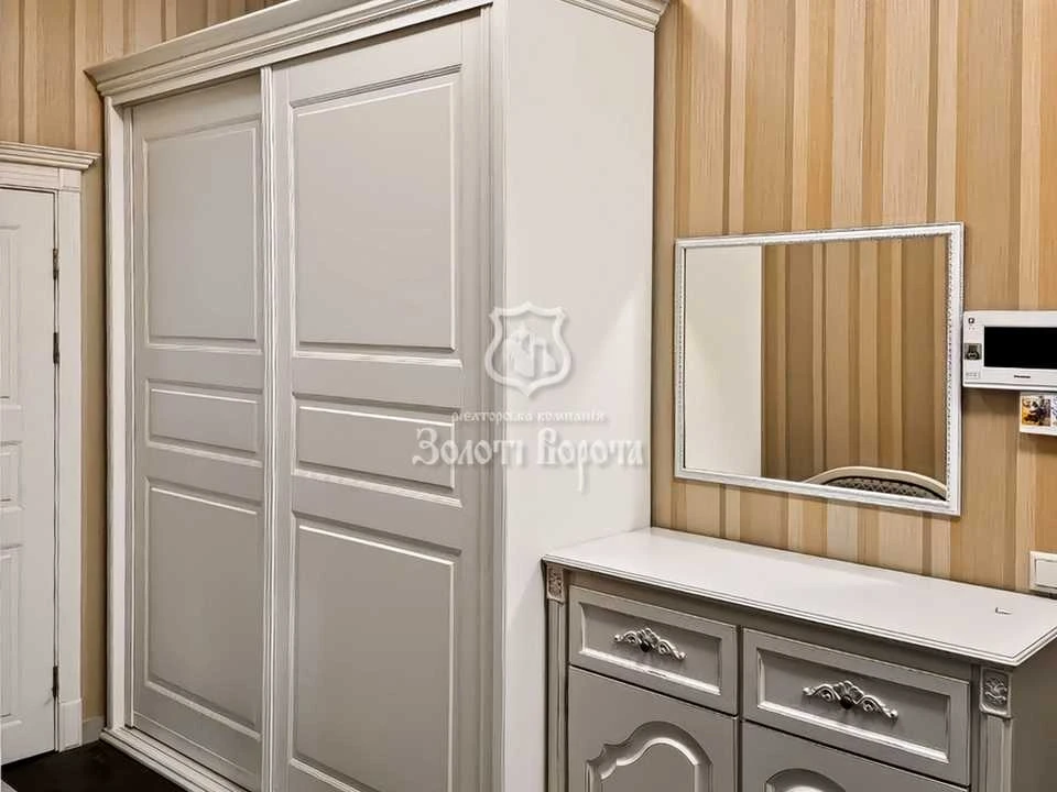 Квартира. Київ, Звіринецька вул.
