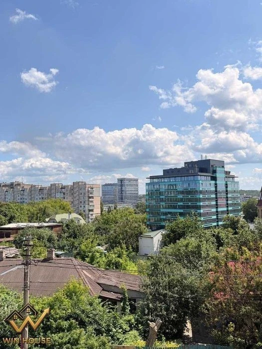 apartment for sale 114 Kozatska St., 4th floor, Holosiivskyi district