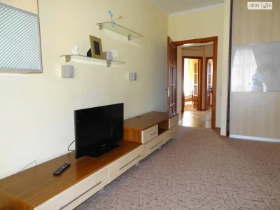 Long-Term Rent, Solnatska Slobidka Apartment