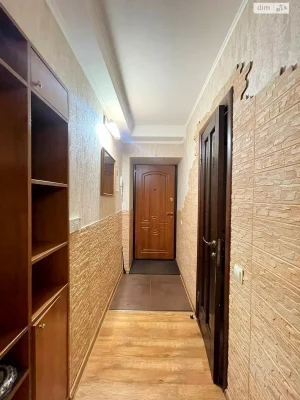 Long-Term Rent, Peretravneve District Apartment