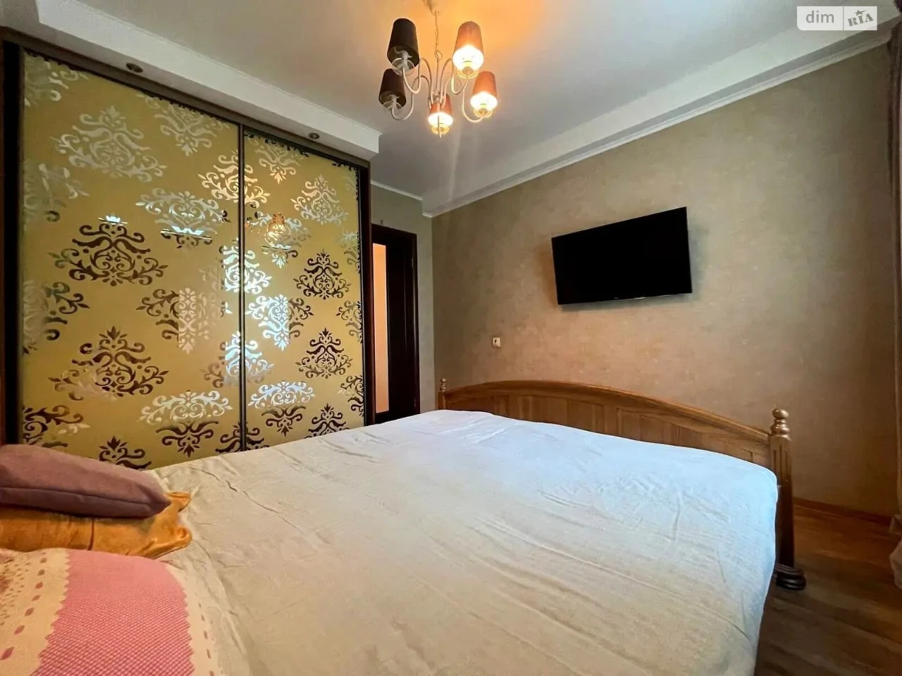 Long-Term Rent, Peretravneve District Apartment