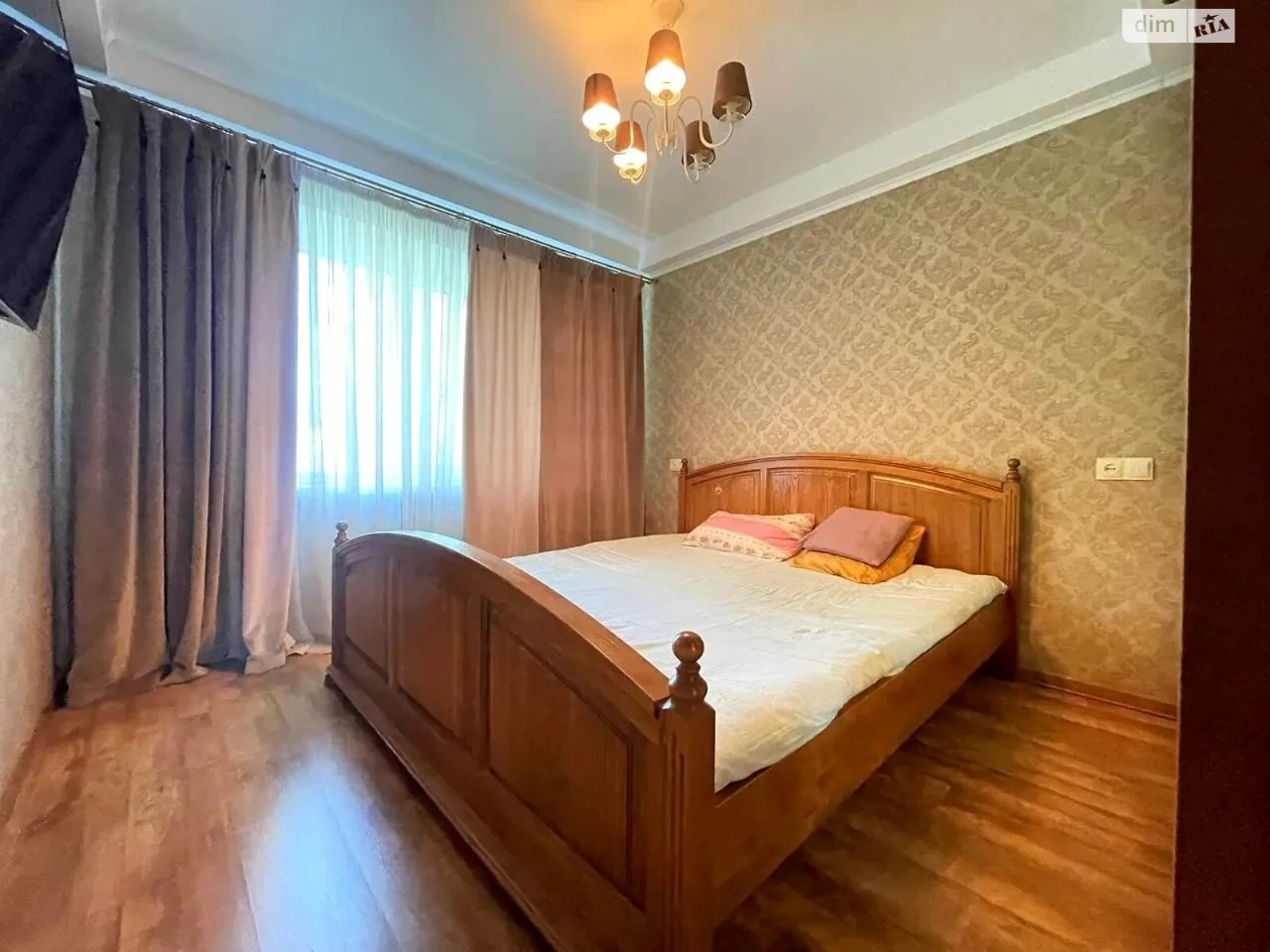 Long-Term Rent, Peretravneve District Apartment