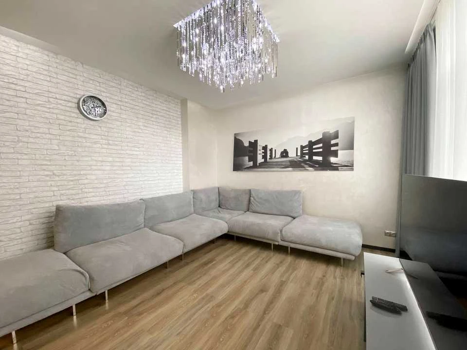 Apartment. Kyiv, Hlibochyska St.