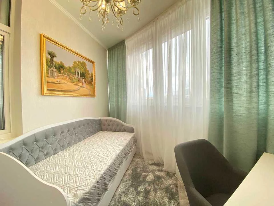 Apartment. Kyiv, Hlibochyska St.