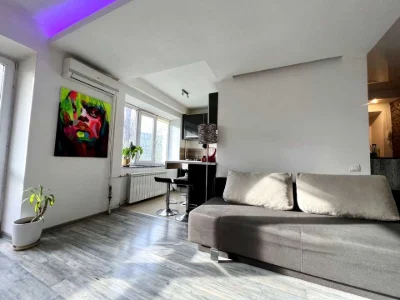 Apartment. Kyiv, Entuziastiv St.
