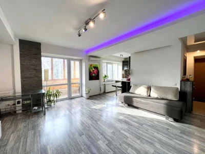 Apartment. Kyiv, Entuziastiv St.