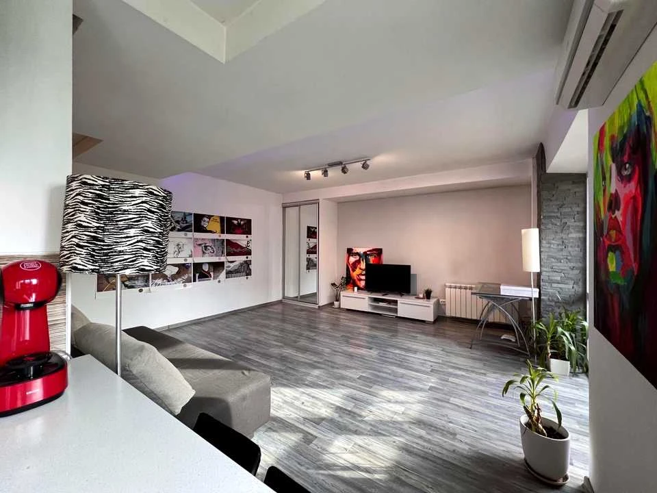 Apartment. Kyiv, Entuziastiv St.
