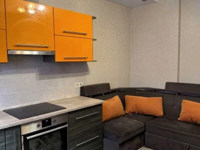 Apartment. Kyiv, Dragomanova St.