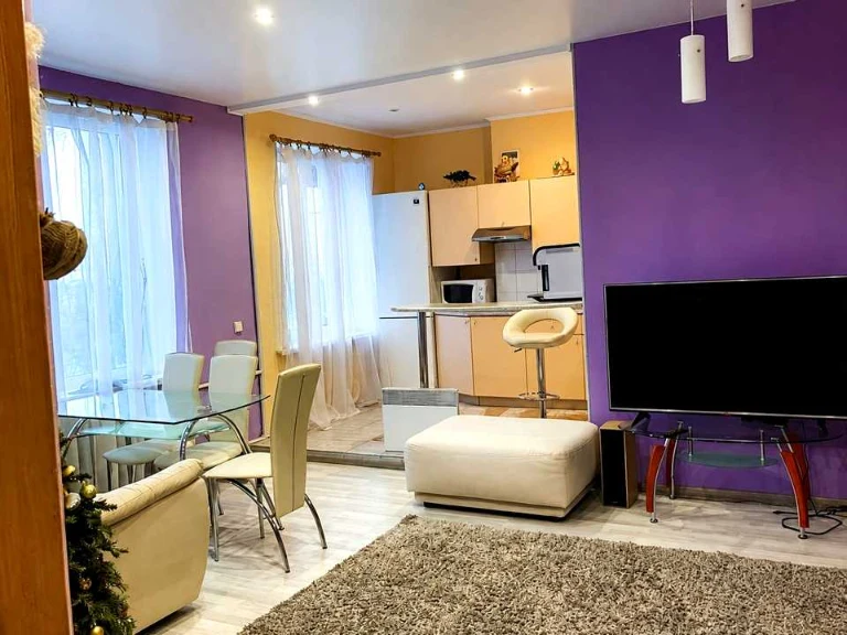 Apartment. Kharkiv, Myronositska St.