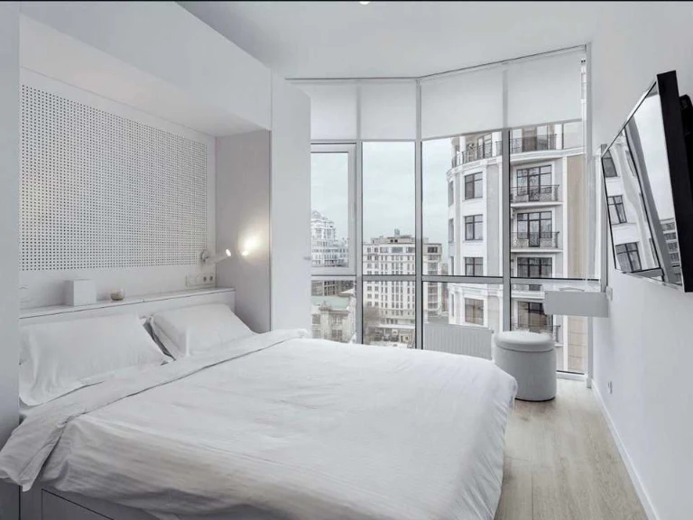 Apartment. Odessa, Italskiy Bullevard.