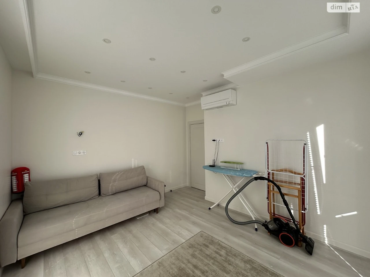 Long Term Rental Apartment Holosiiv