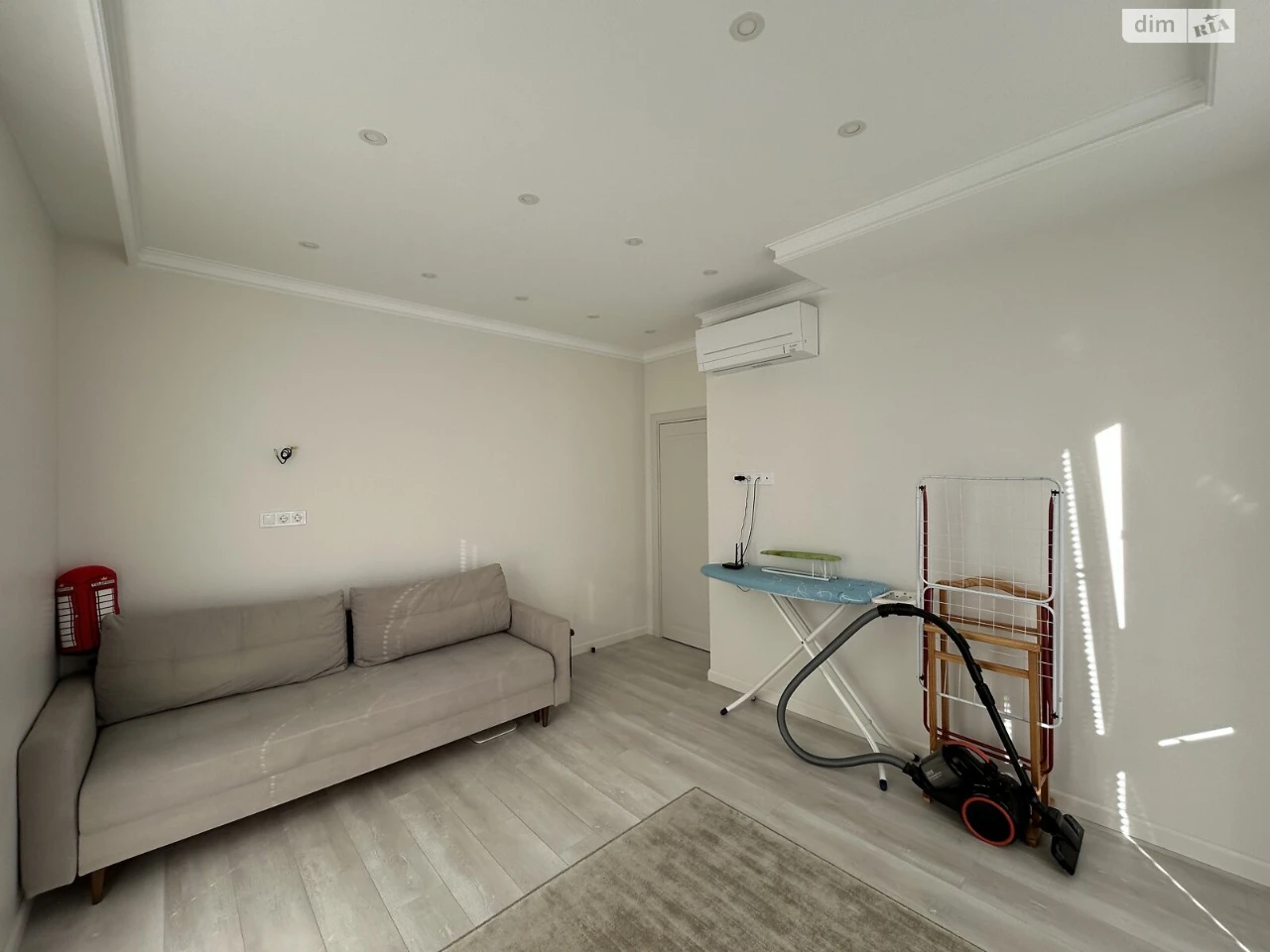 Long Term Rental Apartment Holosiiv