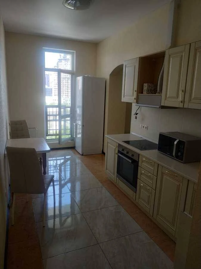 For Rent Long-Term 2-room apartment in Kyiv, Pecherskyi, Eugene Kon