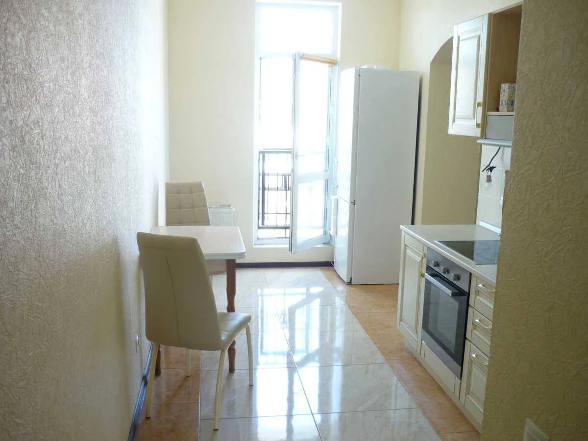 For Rent Long-Term 2-room apartment in Kyiv, Pecherskyi, Eugene Kon