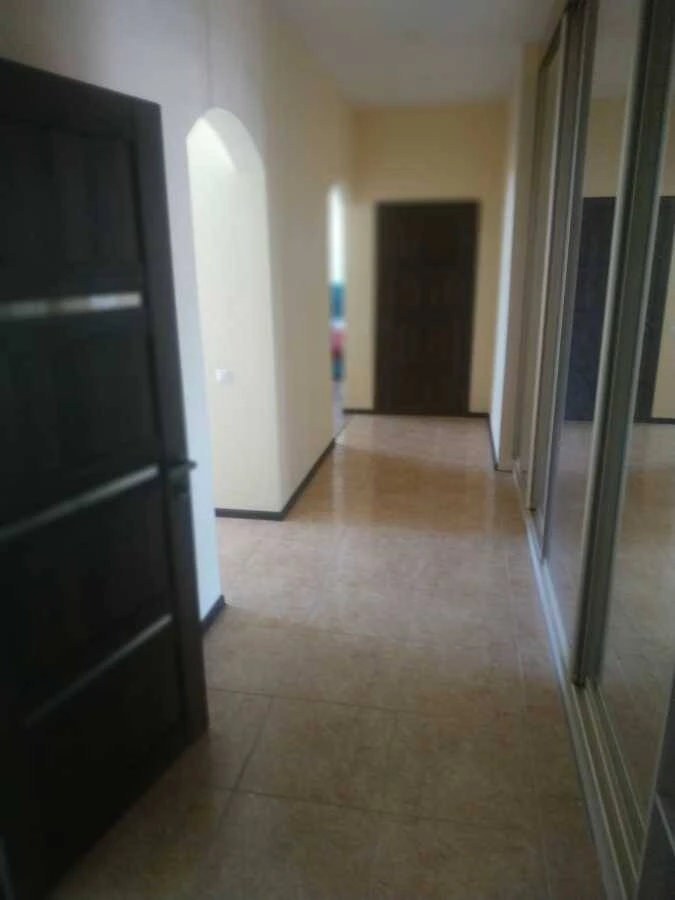 For Rent Long-Term 2-room apartment in Kyiv, Pecherskyi, Eugene Kon