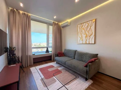 Apartment. Kyiv, Holosiivsky Prospect.