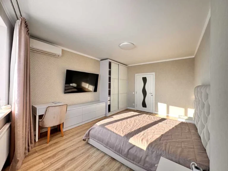Apartment. Kyiv, Obolon Sky Avenue.