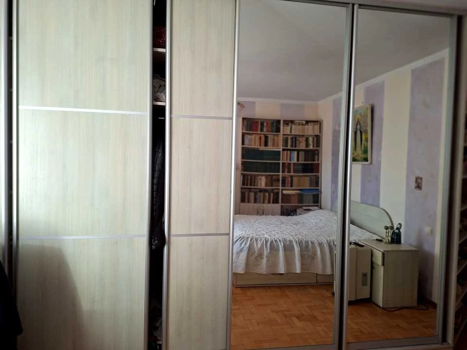 House. Львів, Глинянський Тракт St.