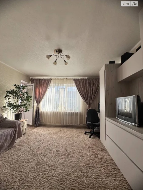 Apartment for Sale, Left Bank