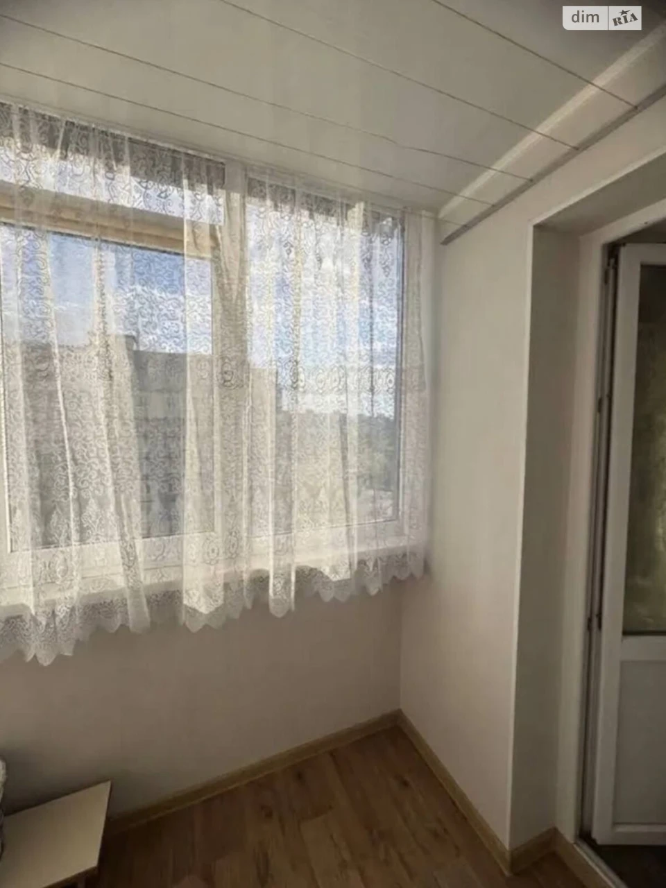 Apartment for Sale, Left Bank