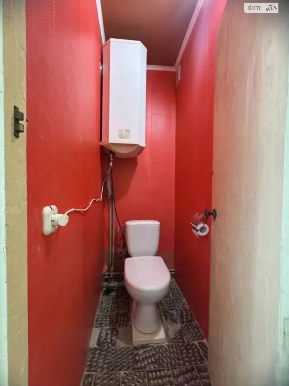 Apartment for Sale, Left Bank