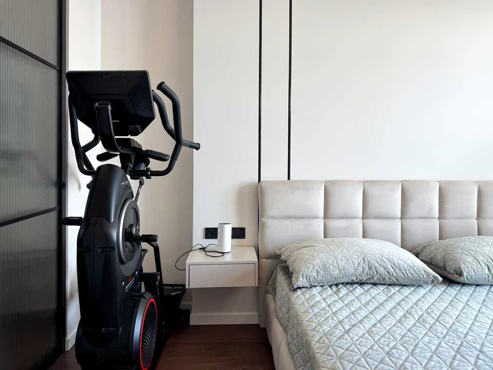 Apartment. Kyiv, Mikyslo-Slobidska St.