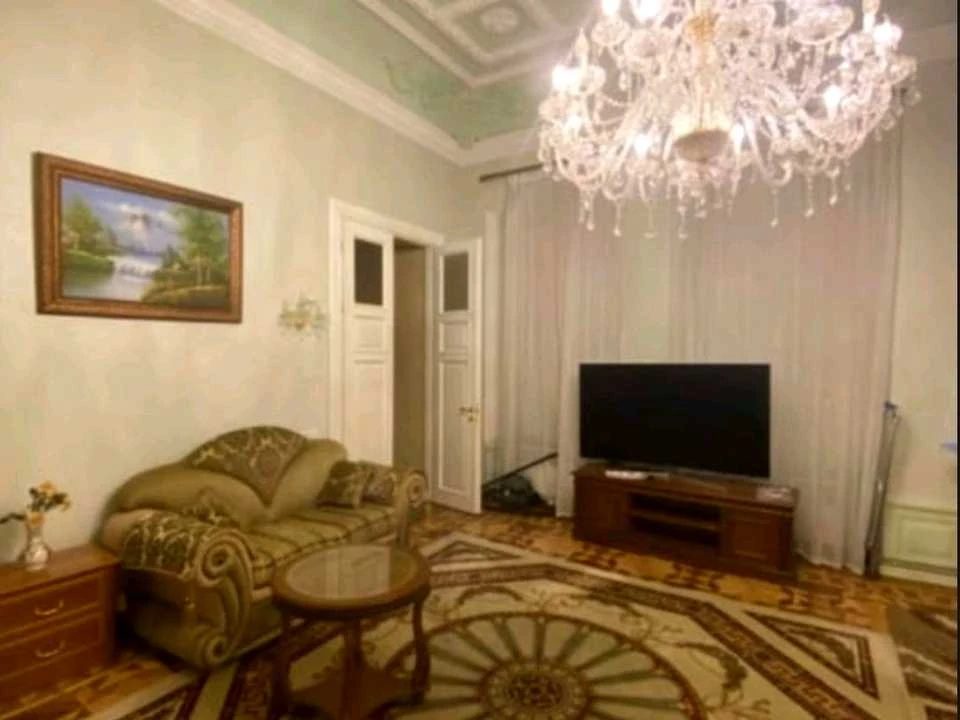 Apartment. Odessa, Gogol Street