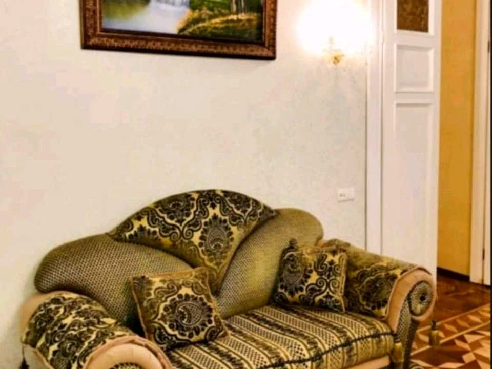 Apartment. Odessa, Gogol Street