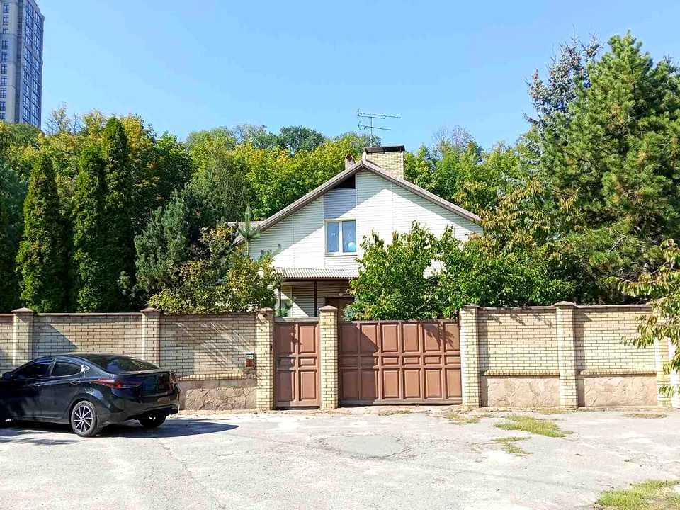 House. Kharkiv, Teslyarsky Vyz