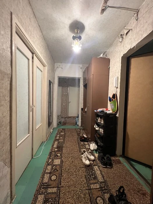 Продам 2-кімн. квартиру вул.Харківське шосе, 65 (Київ Дарниц