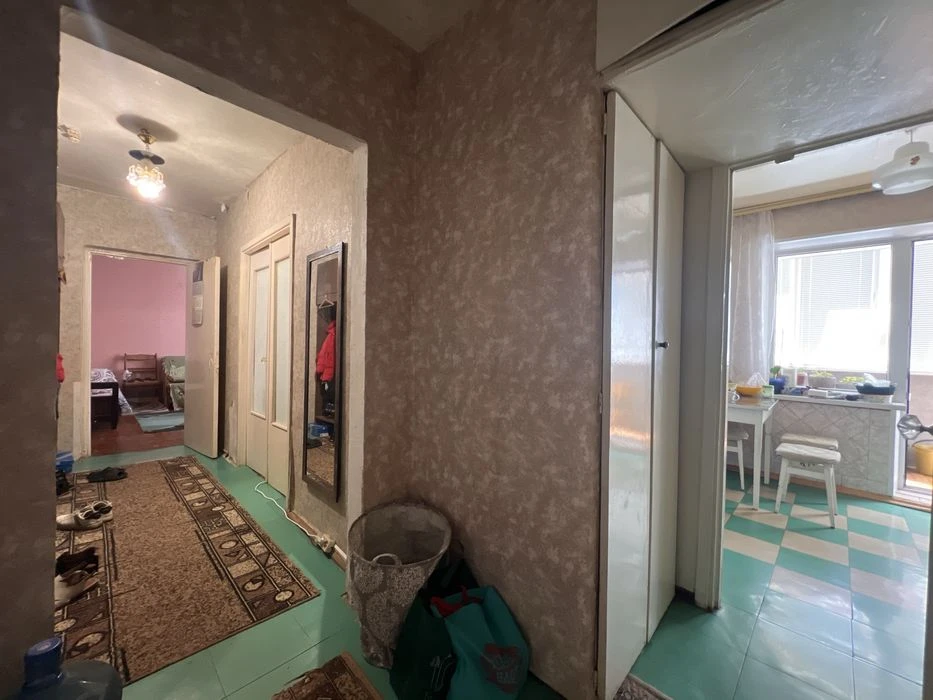 Продам 2-кімн. квартиру вул.Харківське шосе, 65 (Київ Дарниц